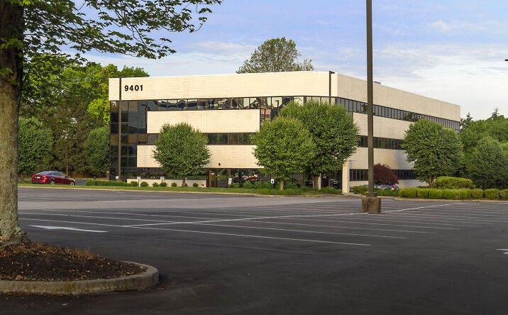 Pictures of Office property located at 9401 Williamsburg Plaza, Louisville, KY 40222 for lease - image #1