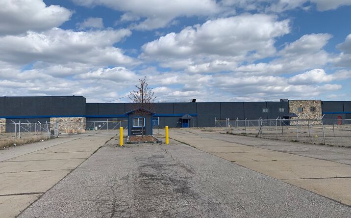 Pictures of Industrial property located at 2010 Dort Hwy, Flint, MI 48506 for lease - image #1