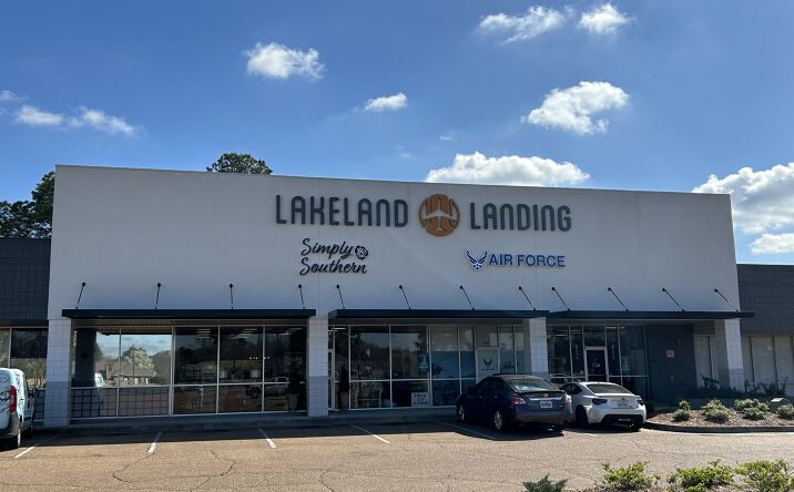 Pictures of Retail, Office property located at 4301 Lakeland Dr, Flowood, MS 39232 for lease - image #1