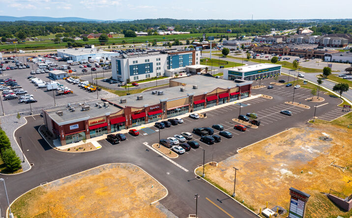 Pictures of Retail property located at Gateway Ave, Chambersburg, PA 17201 for lease - image #1