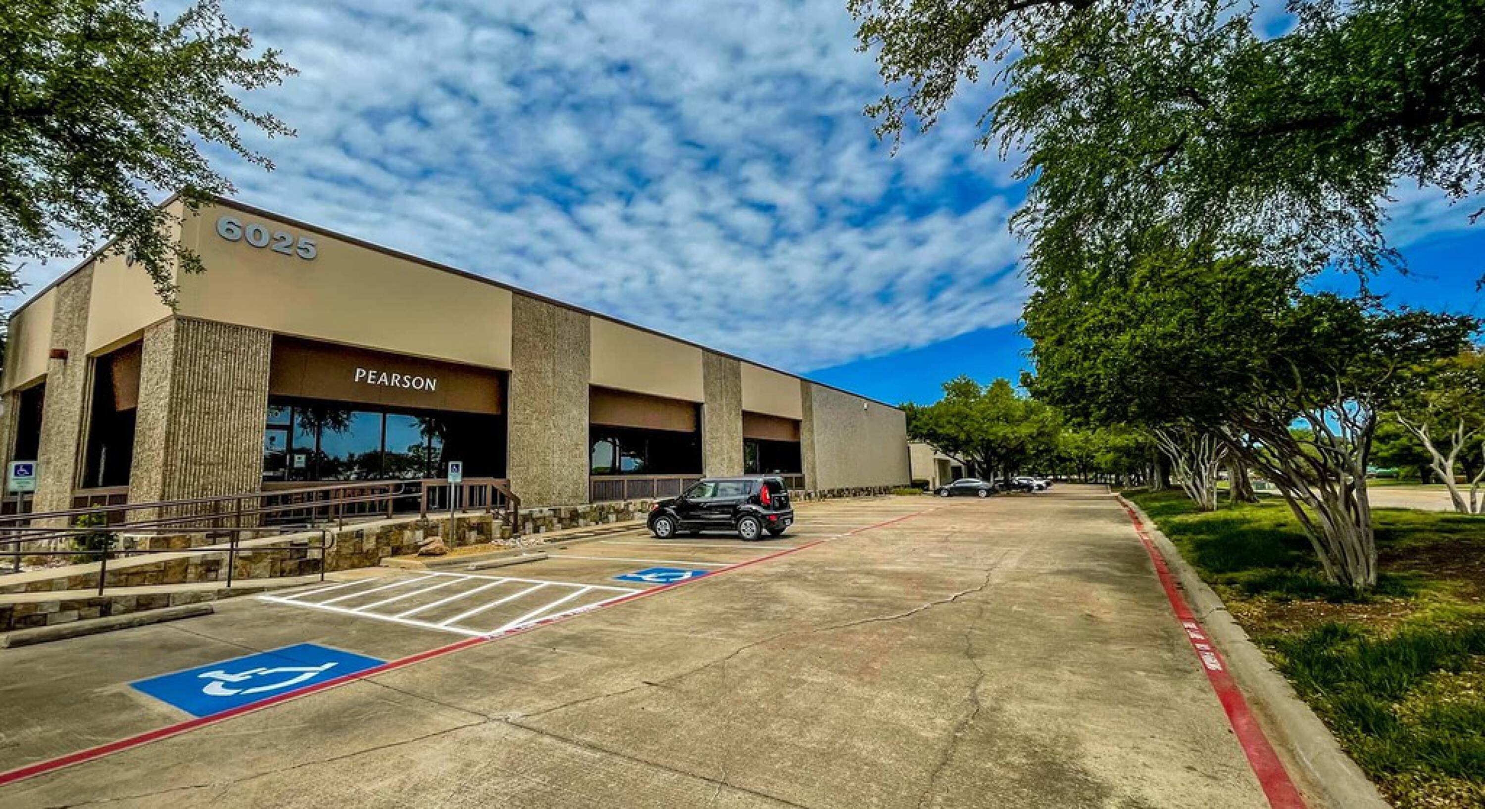 2900 Gateway Drive & 6025 Commerce Drive, Irving, TX 75063 | Crexi.com