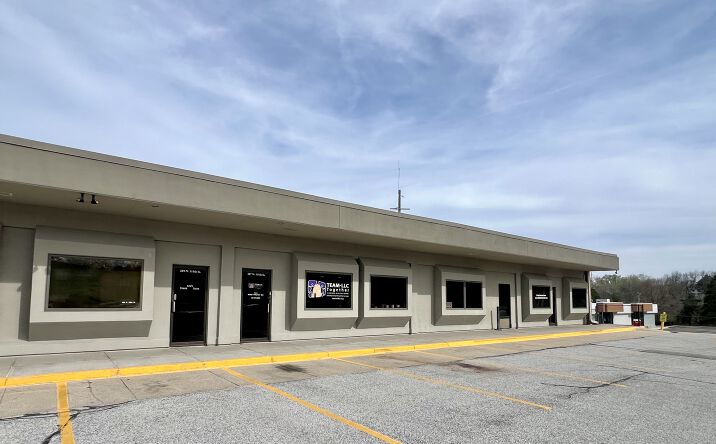 Pictures of Office property located at 11405 Davenport St, Omaha, NE 68154 for lease - image #1