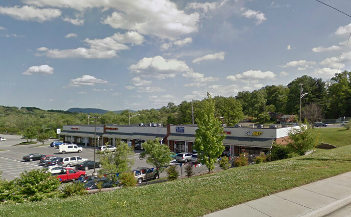 Pictures of Retail property located at 631 Peters Creek Rd, Roanoke, VA 24017 for lease - image #1
