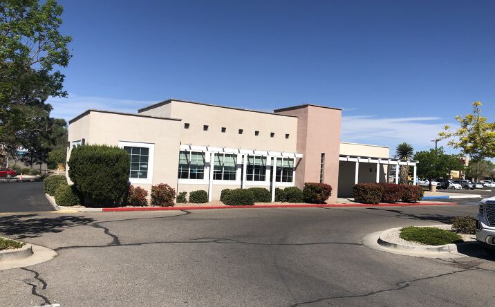 Pictures of Retail property located at 1418 Carlisle Blvd NE, Albuquerque, NM 87110 for lease - image #1