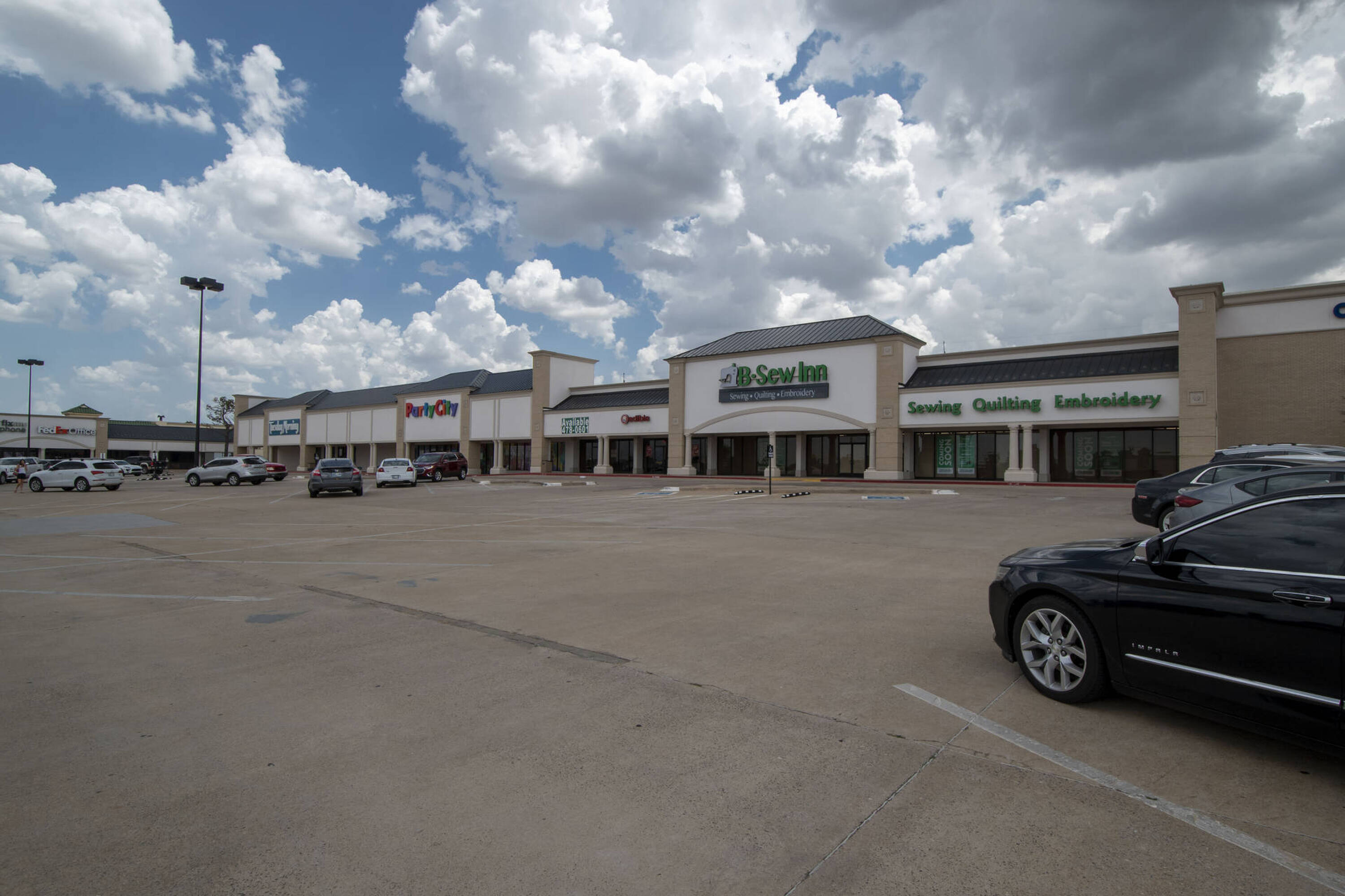 6900 Northwest Expy, Oklahoma City, OK 73132