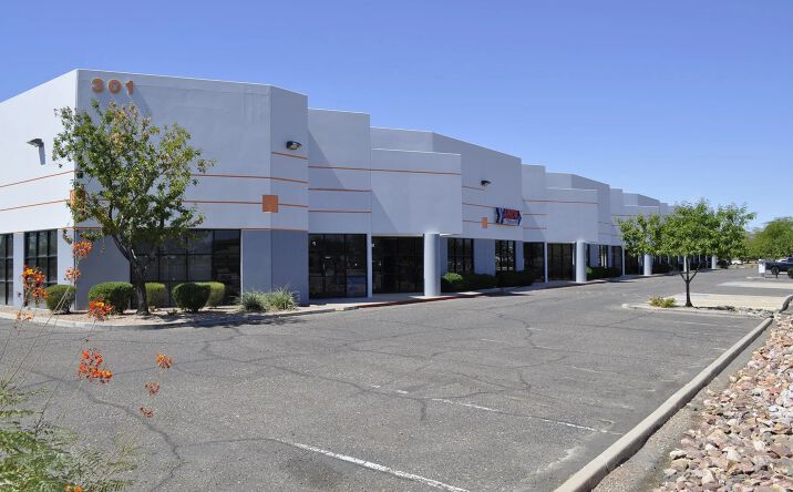 Pictures of Industrial property located at 301 W Deer Valley Rd, Phoenix, AZ 85027 for lease - image #1