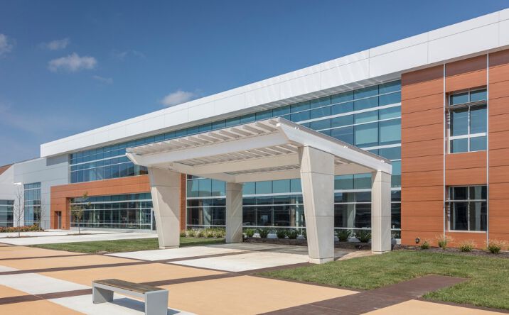Pictures of Office property located at 6800 W 115th St, Overland Park, KS 66211 for sales - image #1