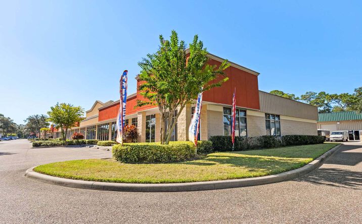 Pictures of Retail, Industrial property located at 1105-1295 West Airport Boulevard, Sanford, FL 32773 for lease - image #1