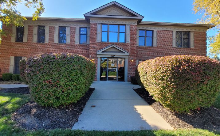 Pictures of Office property located at 805 Hillsdowne Rd, Westerville, OH 43081 for lease - image #1