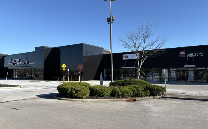 Pictures of Retail property located at 3122 Richmond Rd, Lexington, KY 40517 for lease - image #1