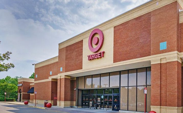 Pictures of Retail property located at 9155 Poplar Ave, Germantown, TN 38138 for lease - image #1