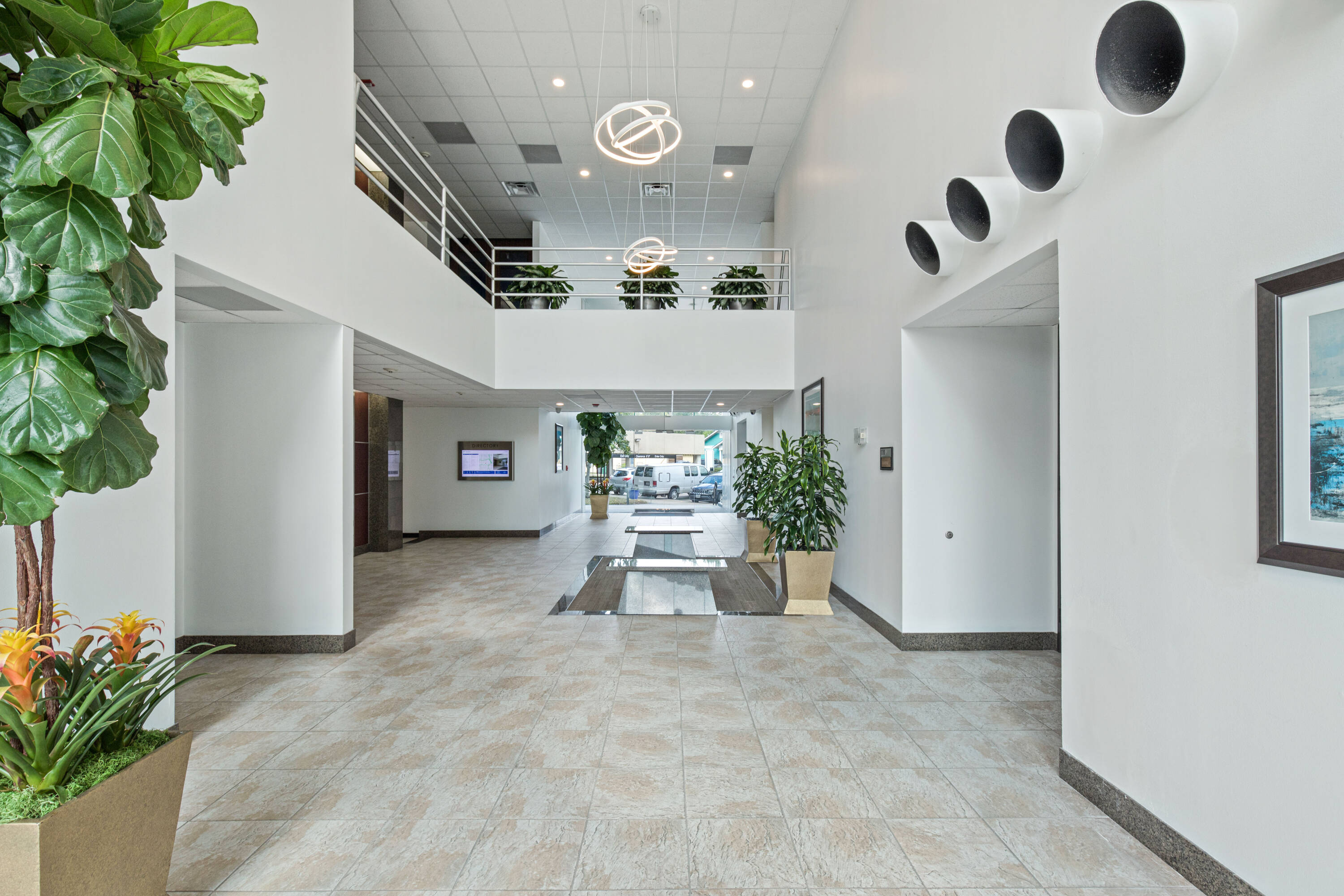 601 Sawyer