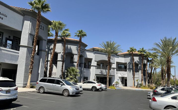Pictures of Office property located at 2901-2931 N Tenaya Wy, Las Vegas, NV 89128 for lease - image #1