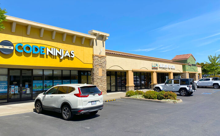 Pictures of Retail property located at 1012 E Bidwell St, Folsom, CA 95630 for lease - image #1