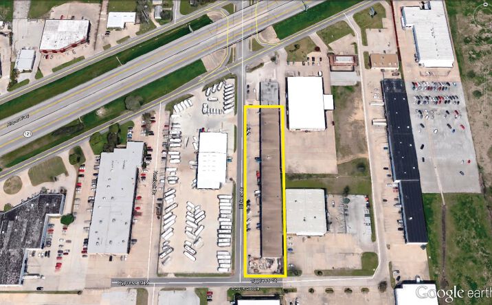 Pictures of Industrial property located at 1800-1816 Hickory Dr., Haltom City, TX 76117 for lease - image #1