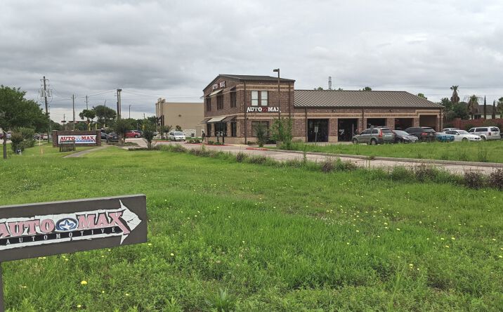 Pictures of Office property located at 3007 Texas Pkwy, Missouri City, TX 77489 for lease - image #1