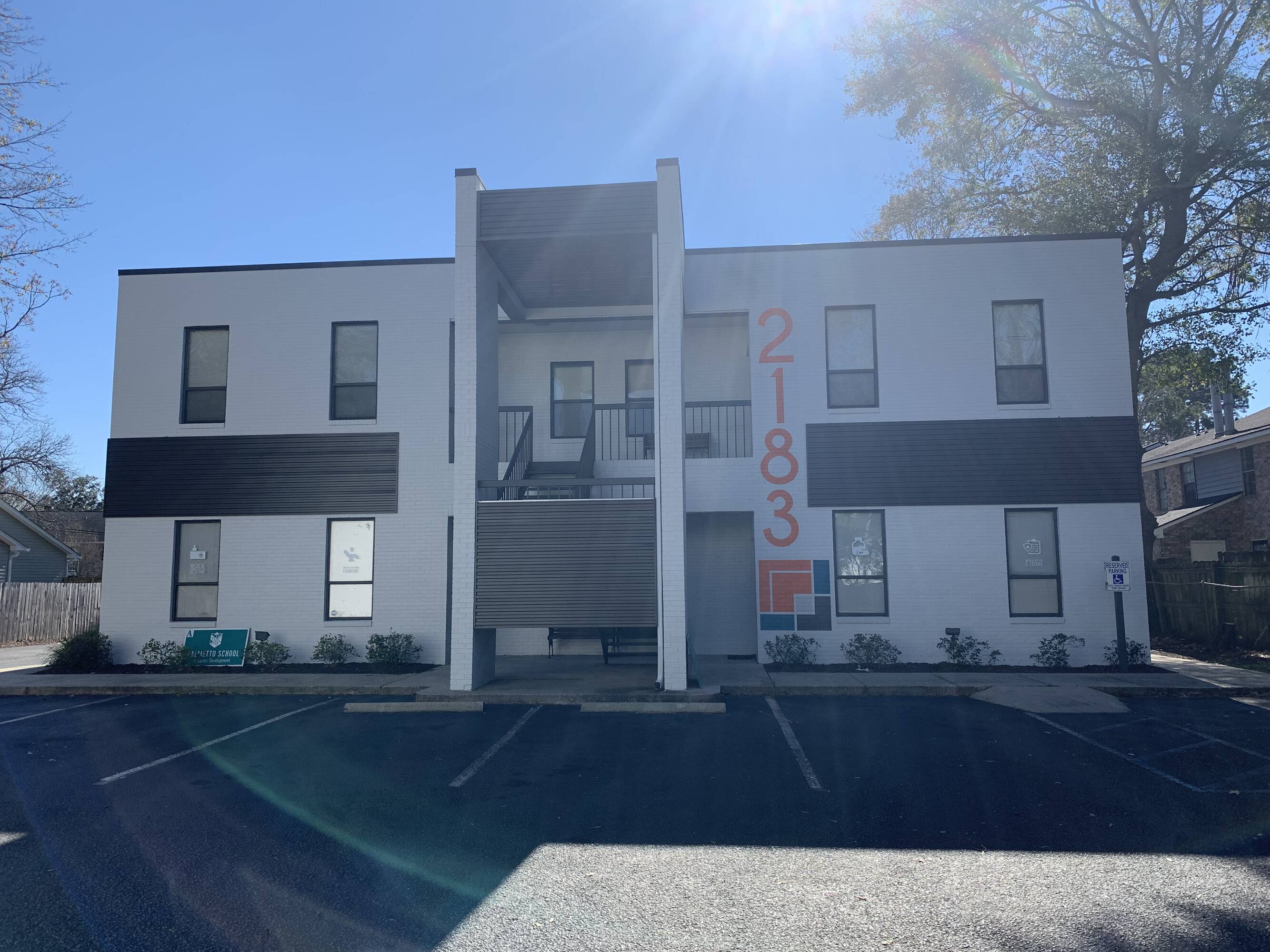 21652185 Ashley Phosphate Rd, Charleston, SC 29406