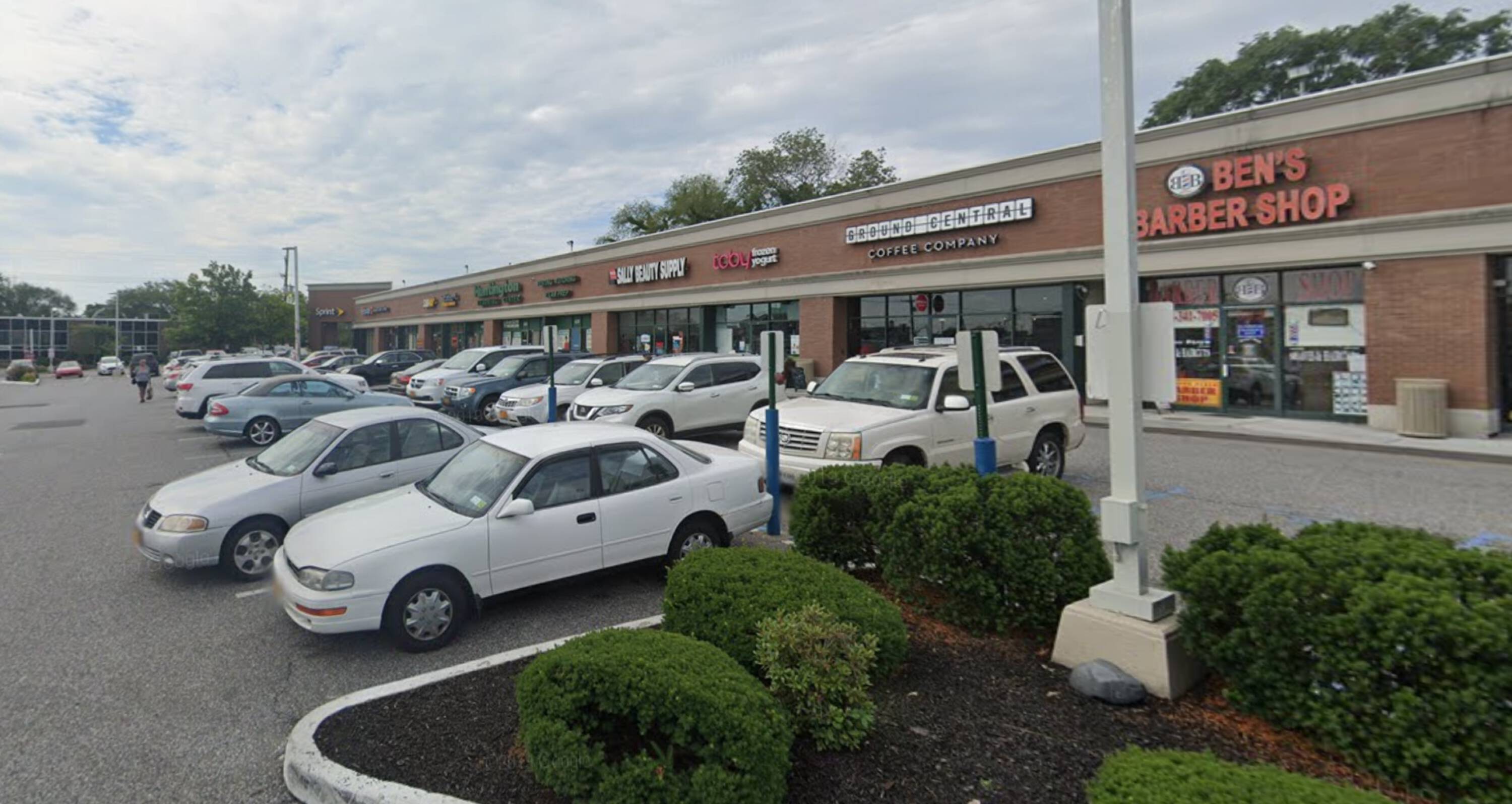 603693 Sunrise Hwy, Lynbrook, NY 11563