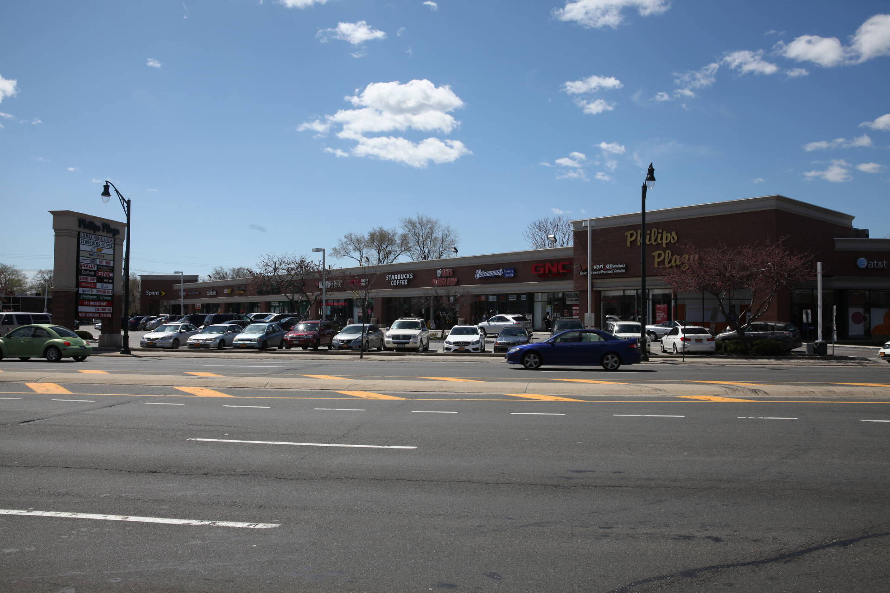 603693 Sunrise Hwy, Lynbrook, NY 11563