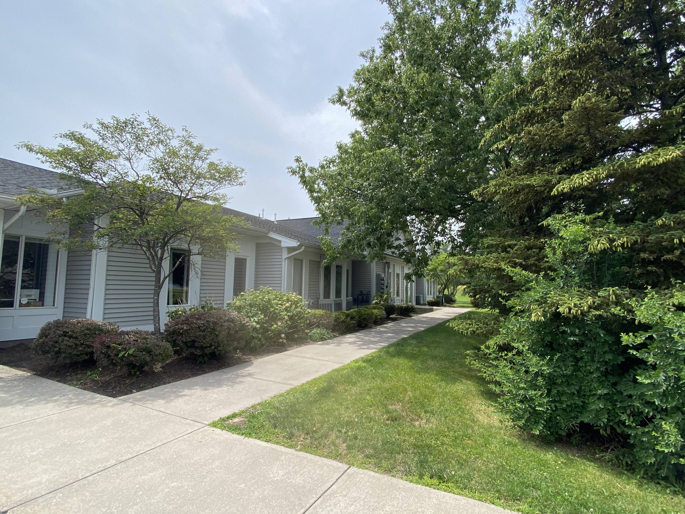 401 Penbrooke Dr, Penfield, NY 14526