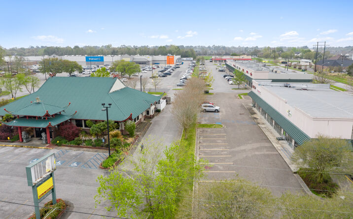 Pictures of Retail property located at 120 Production Dr, Lafayette, LA 70508 for lease - image #1