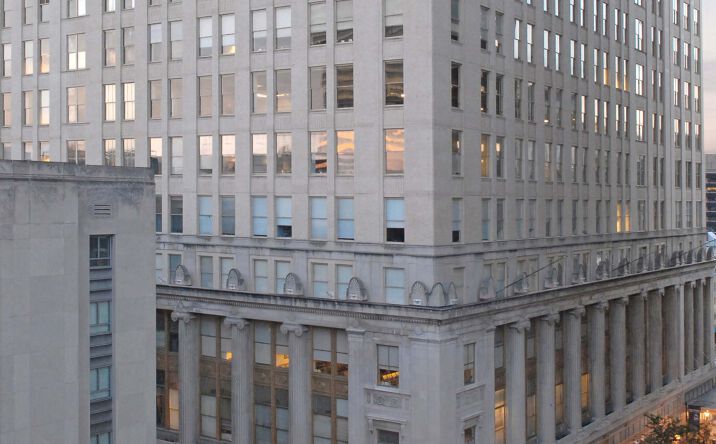 Pictures of Office property located at 833 Chestnut St, Philadelphia, PA 19107 for lease - image #1