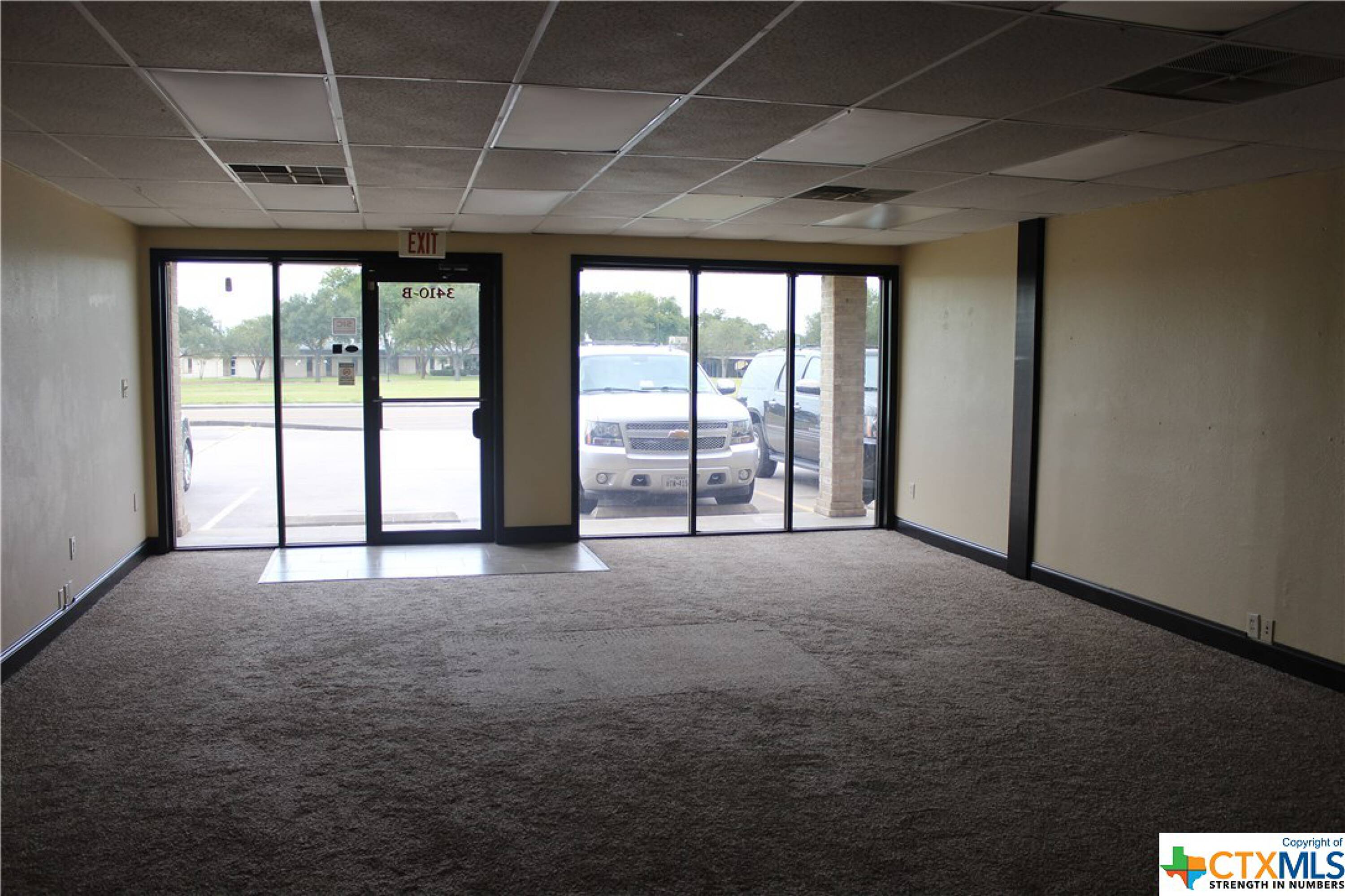 3410 John Stockbauer Drive, Victoria, TX 77901