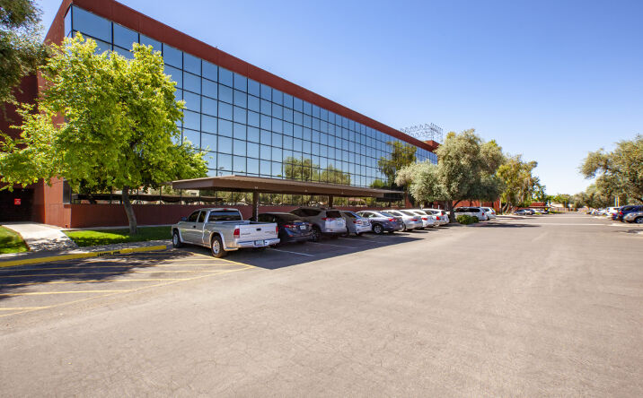 Pictures of Office property located at 10000 N 31st Ave, Phoenix, AZ 85051 for lease - image #1