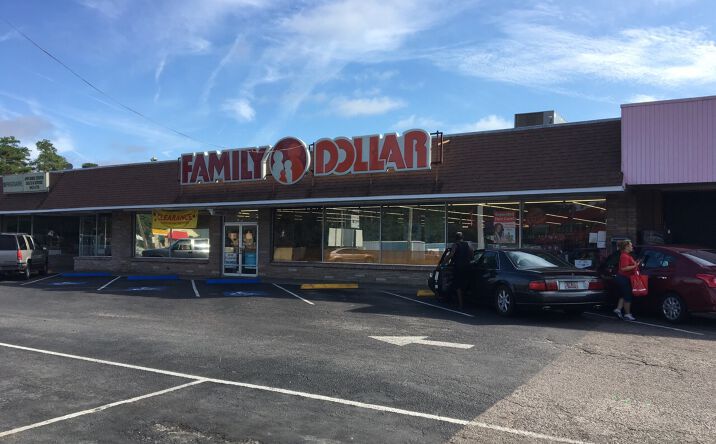 Pictures of Retail property located at 928 Elm St W, Hampton, SC 29924 for lease - image #1