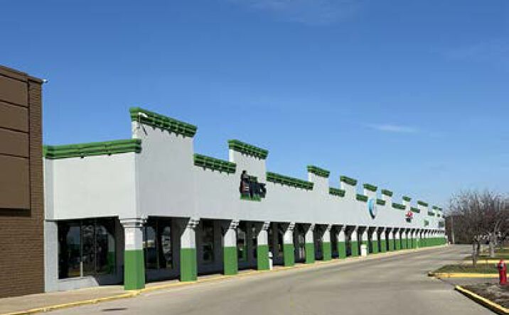 Pictures of Retail property located at 900 W Northland Ave, Appleton, WI 54914 for lease - image #1