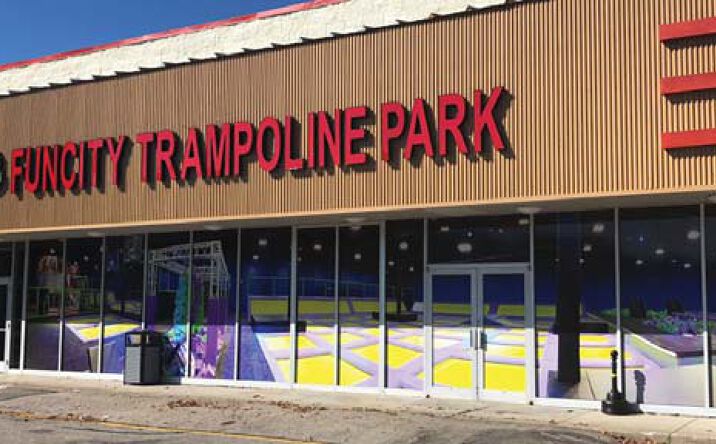 Pictures of Retail property located at 1265 Fall River Ave, Seekonk, MA 02771 for sales - image #1