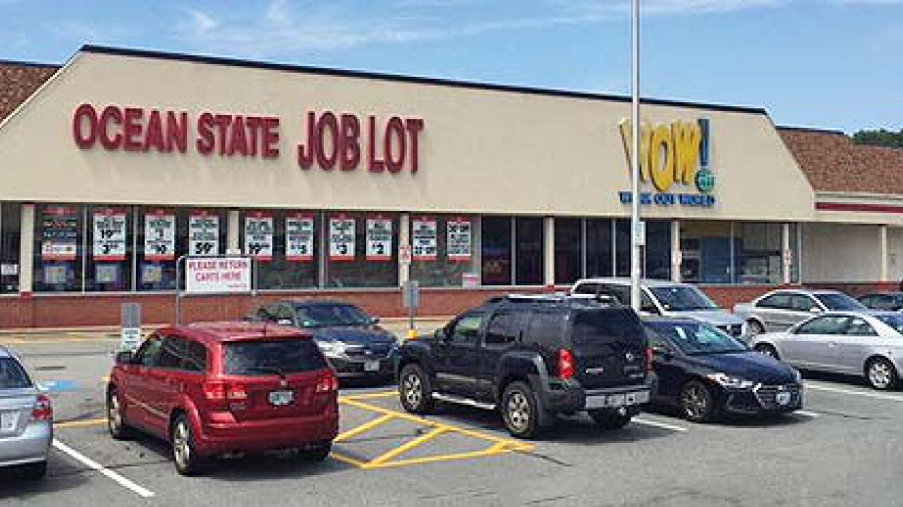 197211 Buttonwoods Ave, Warwick, RI 02886 Retail Space for Lease