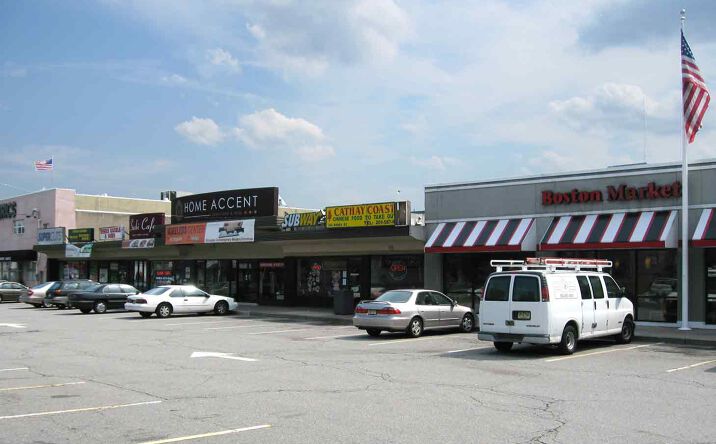 Pictures of Retail property located at 314-334 Essex St, Lodi, OR 07644 for lease - image #1