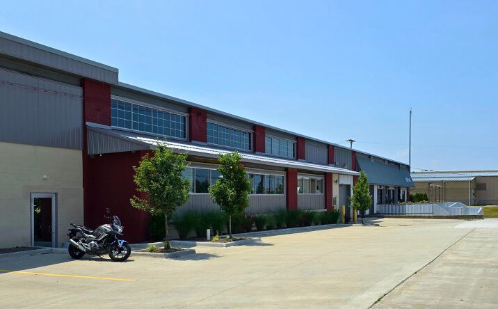 Pictures of Industrial property located at 1261-1267 Babbitt Rd, Euclid, OH 44132 for lease - image #1