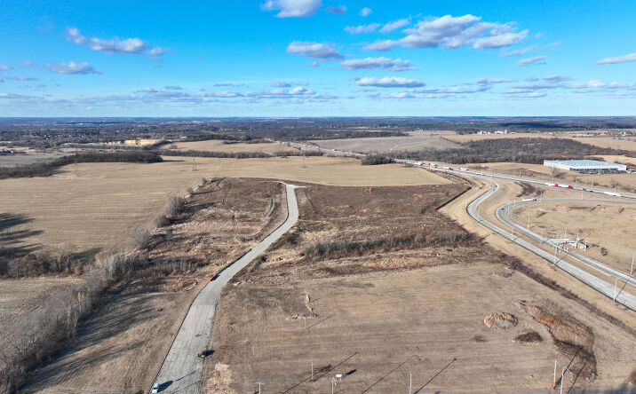 Pictures of Land property located at 7294 West Lane Rd, Machesney Park, IL 61115 for lease - image #1