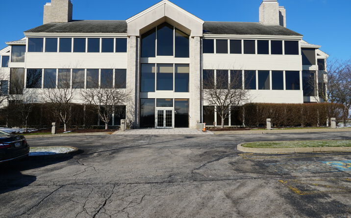 Pictures of Office property located at 1195 Washington Pike, Bridgeville, PA 15017 for lease - image #1