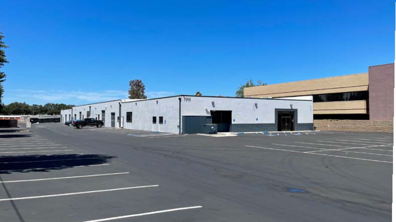 7991 Folsom Blvd, Sacramento, CA 95826 Retail Space for Lease