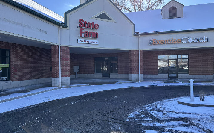 Pictures of Retail property located at 7117 Central Ave, Toledo, OH 43617 for lease - image #1