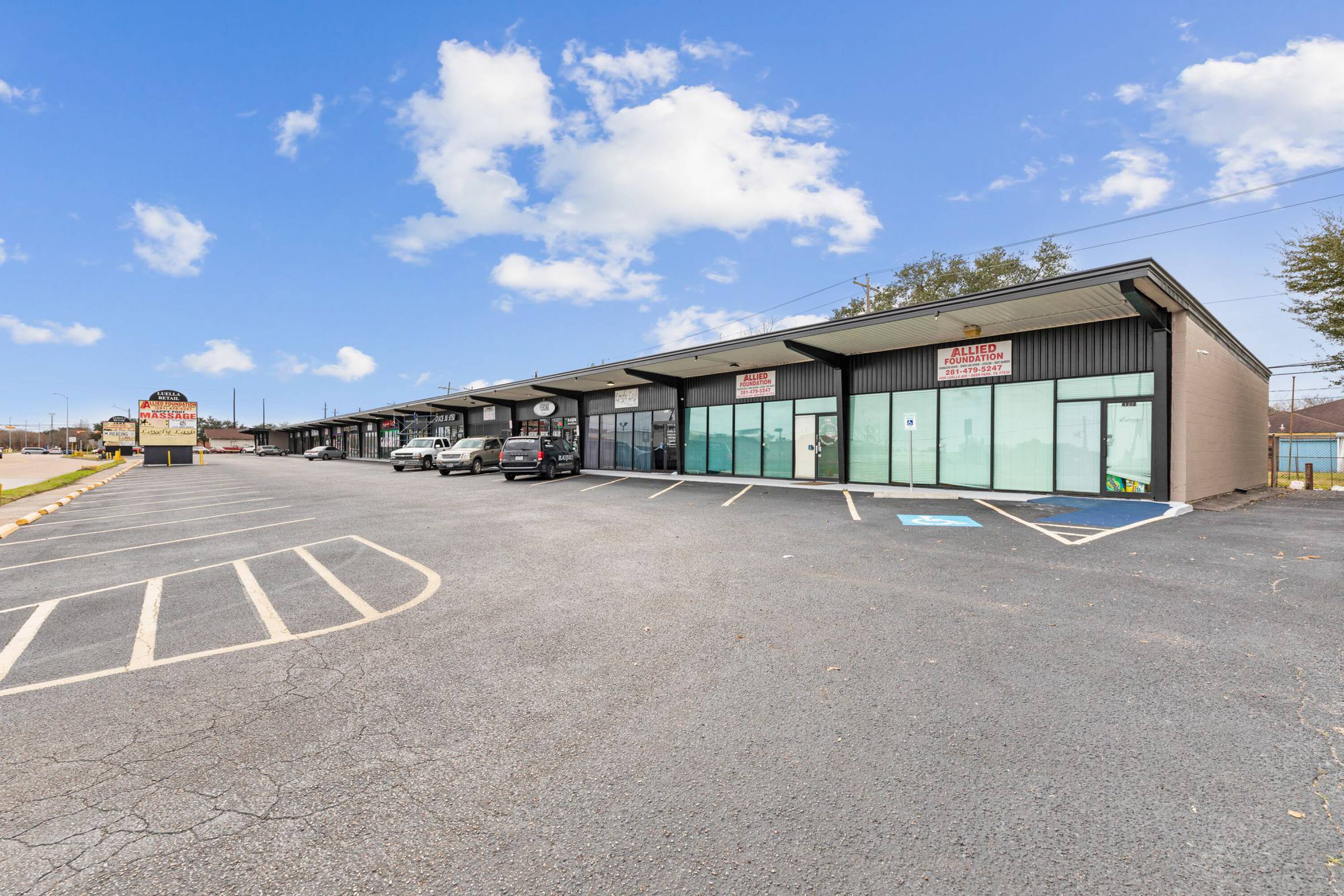 4902 5034 Luella Ave, Deer Park, TX 77536