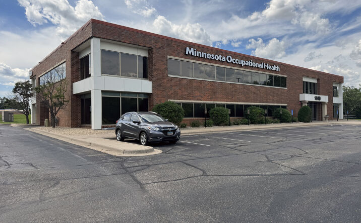 Pictures of Office property located at 1400 Corporate Center Curve, Eagan, MN 55121 for lease - image #1