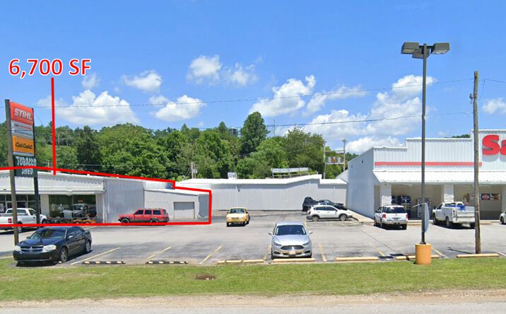 Pictures of Retail property located at 705 KY-15, Campton, KY 41301 for lease - image #1