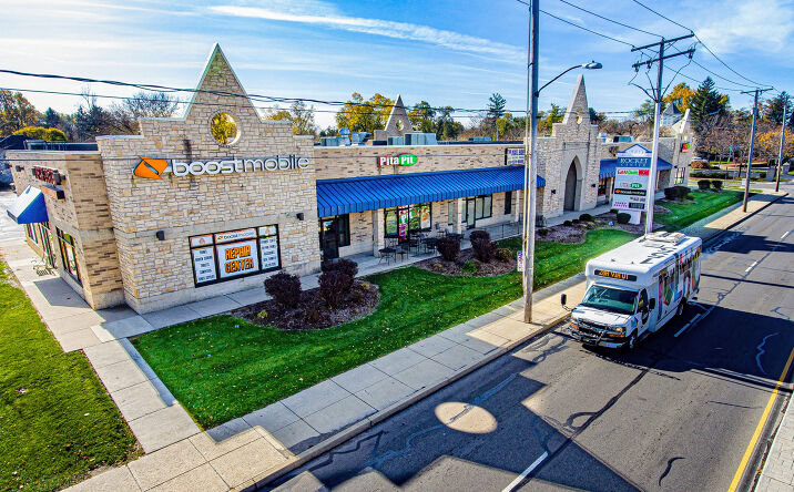 Pictures of Retail property located at 2903 Dorr St, Toledo, OH 43607 for lease - image #1