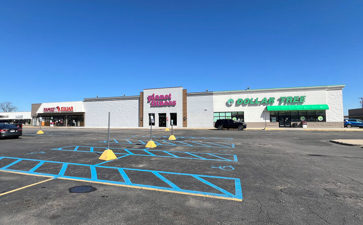 Pictures of Retail property located at 525-701 E. Manhattan Boulevard, Toledo, OH 43608 for lease - image #1