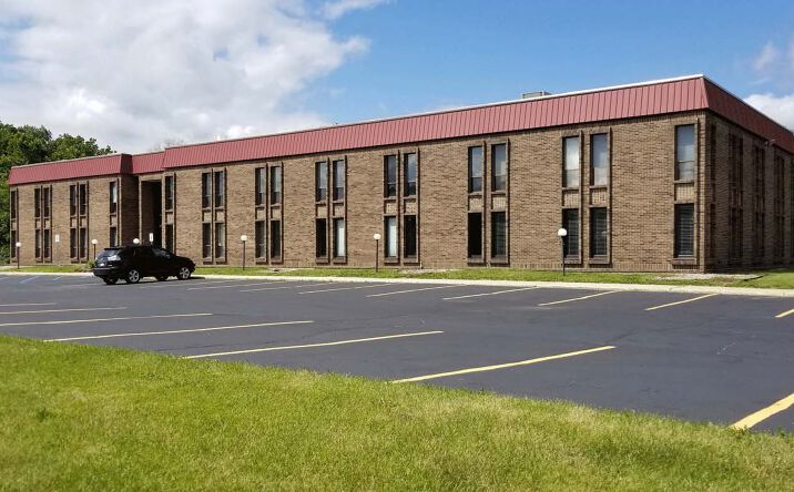Pictures of Office property located at 4000 Portage Street, Kalamazoo, MI 49001 for lease - image #1