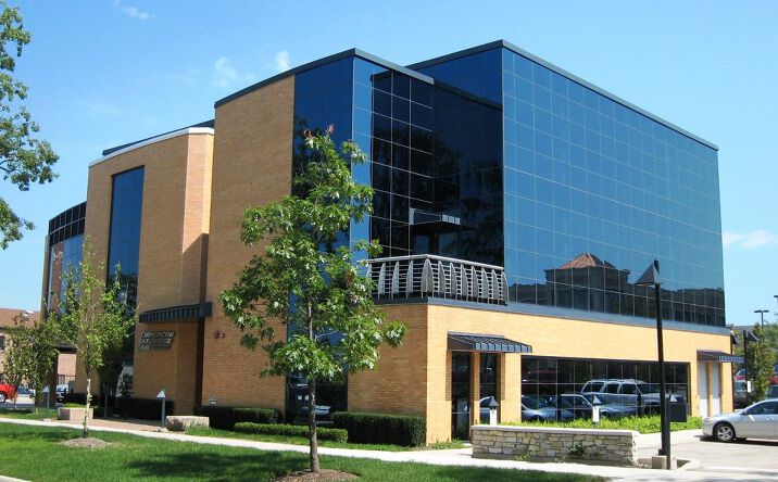 Pictures of Office, Retail property located at 1725 McGovern St, Highland Park, IL 60035 for lease - image #1