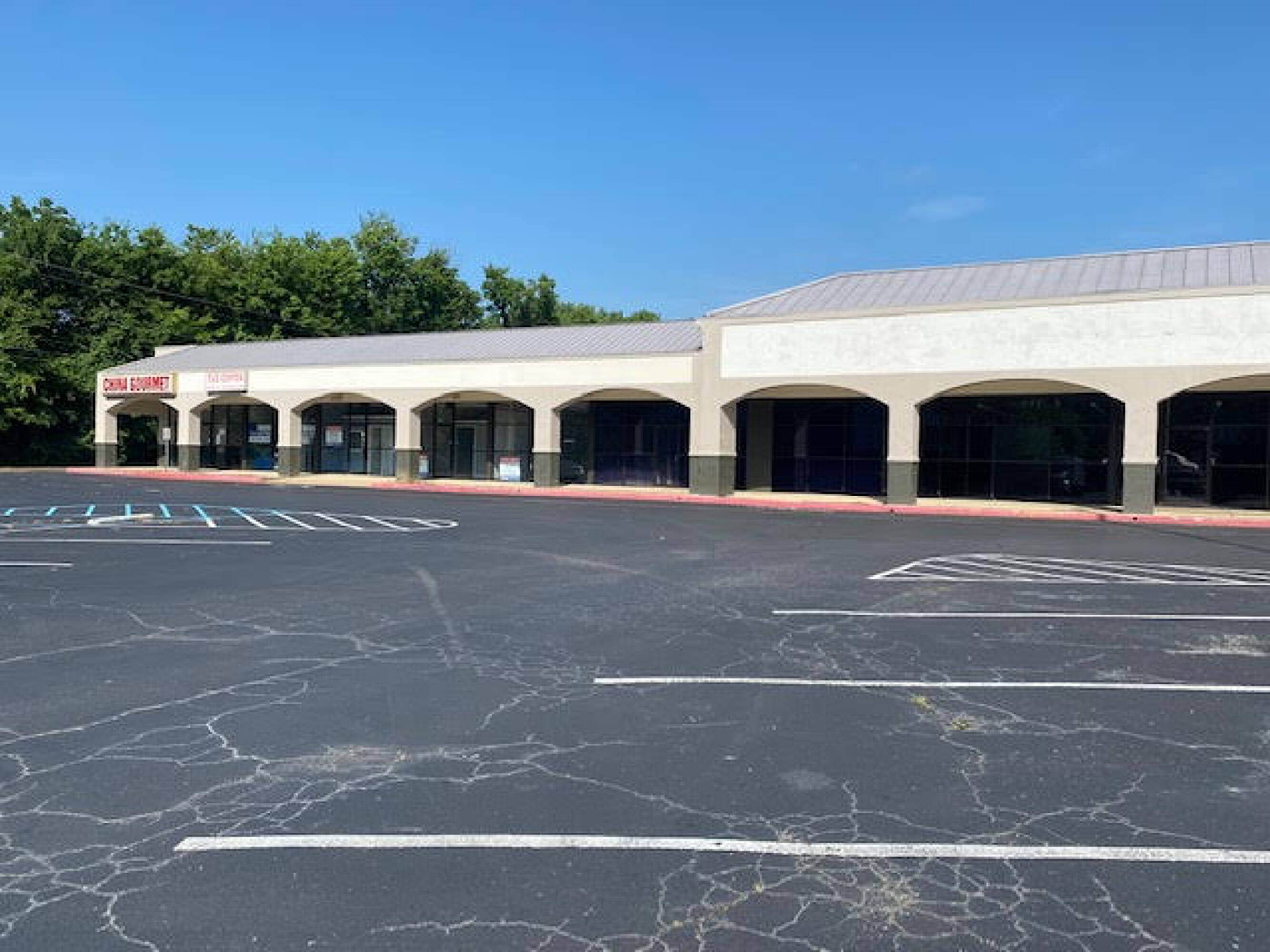 321 Browns Ferry Rd, Chattanooga, TN 37419