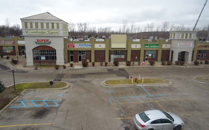 Pictures of Retail property located at 27250 Eureka Rd, Taylor, MI 48180 for lease - image #1