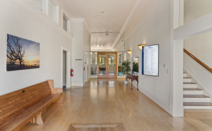 Pictures of Office property located at 1612 Newcastle St, Brunswick, GA 31520 for lease - image #1