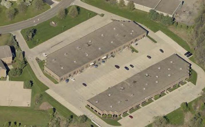 Pictures of Office property located at 3743 Boettler Oaks Dr, Uniontown, OH 44685 for lease - image #1