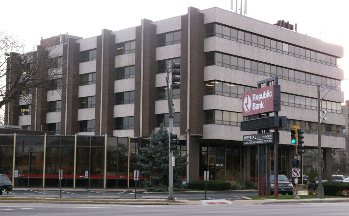 Pictures of Office property located at 4433 W Touhy Ave, Lincolnwood, IL 60712 for lease - image #1